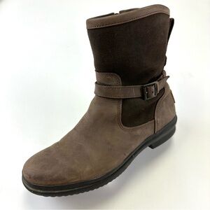 UGG brown Zamira sheepskin boots Size 6.5 nubuck suede leather buckle zippered
